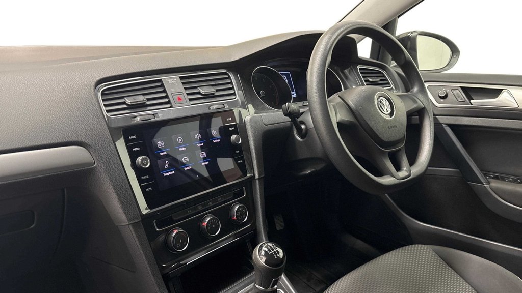 Used Volkswagen Golf 2019 for sale - 76923752: Photo 5