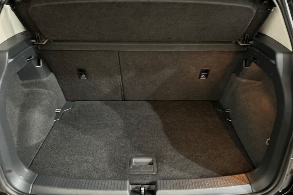 Used Volkswagen T-Cross 2021 for sale - 76048230: Photo 35
