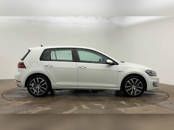 Used Volkswagen Golf 2019 for sale - 77356715: Photo