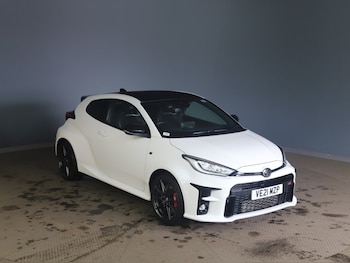 Used Toyota Yaris 2021 for sale - 77941768: Photo