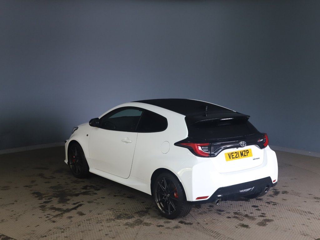 Used Toyota Yaris 2021 for sale - 77941768: Photo 2