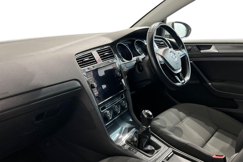 Used Volkswagen Golf 2019 for sale - 77692468: Photo 11