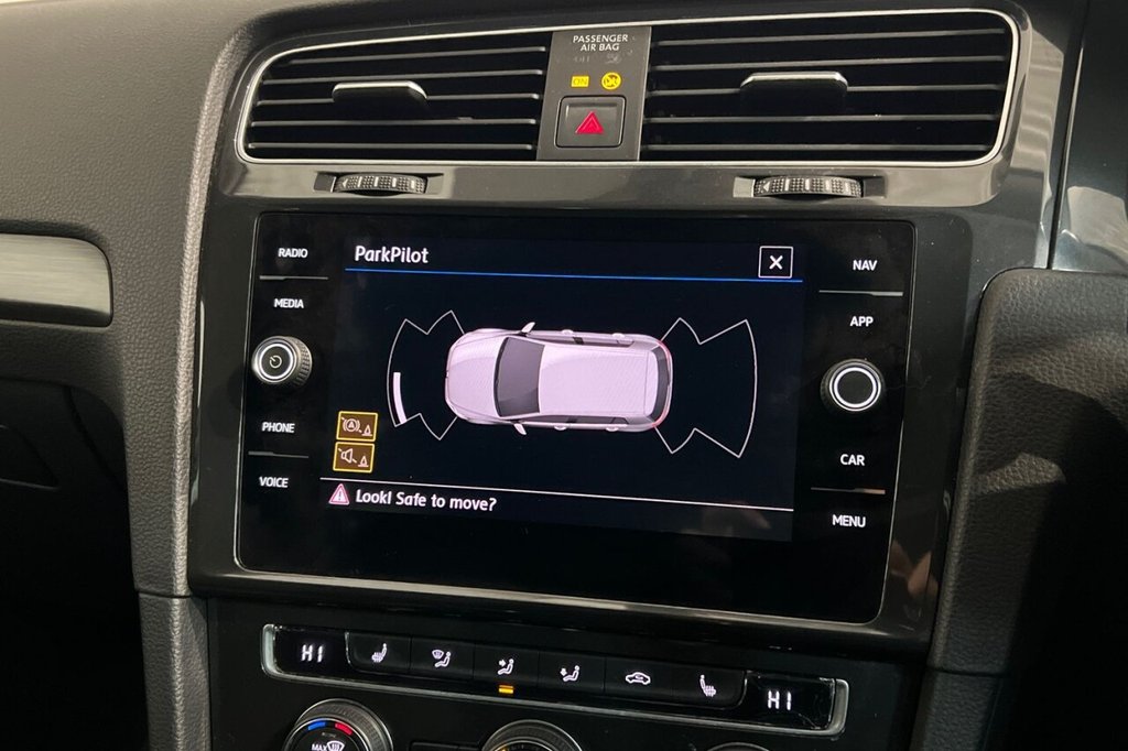 Used Volkswagen Golf 2019 for sale - 77692468: Photo 17