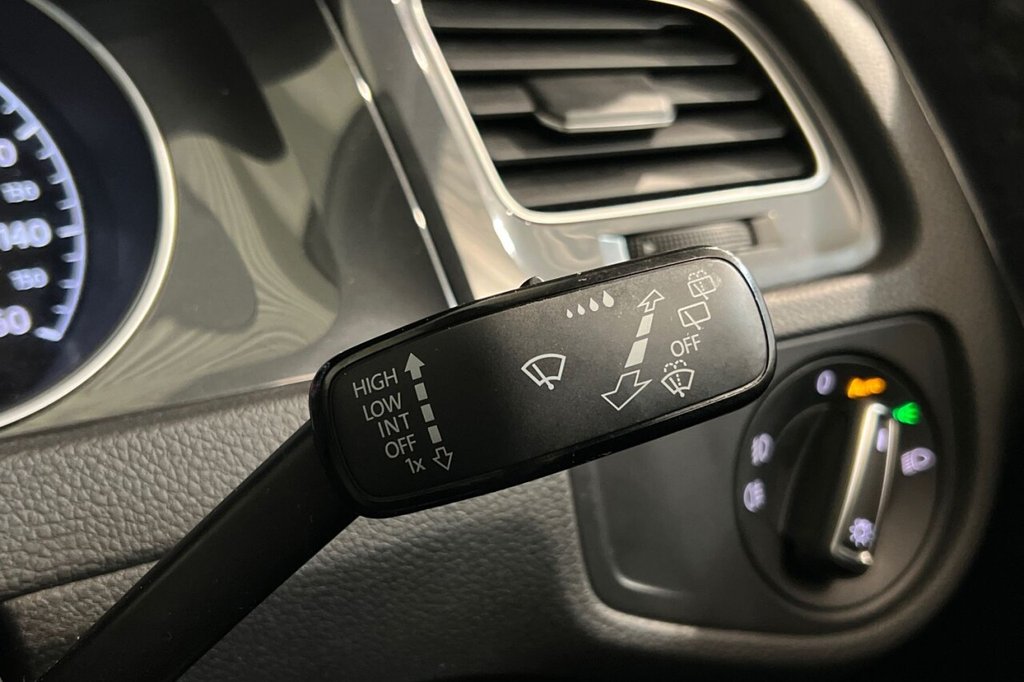 Used Volkswagen Golf 2019 for sale - 77692468: Photo 29