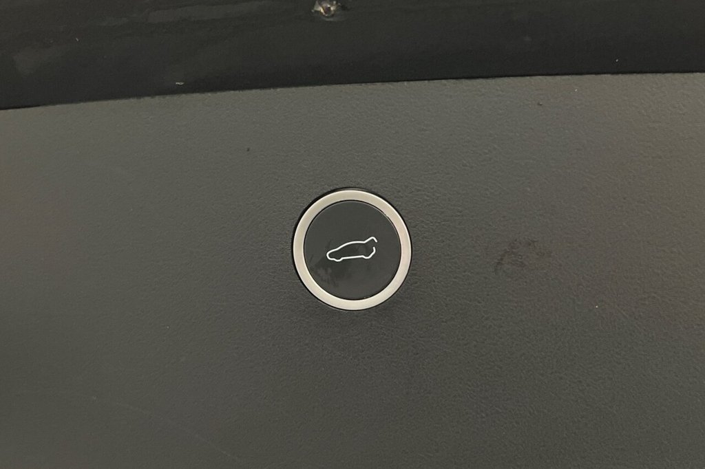 Used Tesla Model X 2020 for sale - 76430117: Photo 41