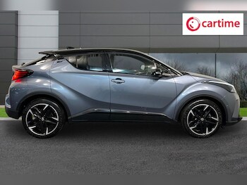 Used Toyota C-HR 2023 for sale - 78493409: Photo