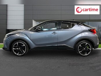 Used Toyota C-HR 2023 for sale - 78493409: Photo