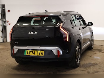 Used Kia EV3 2025 for sale - 78083127: Photo