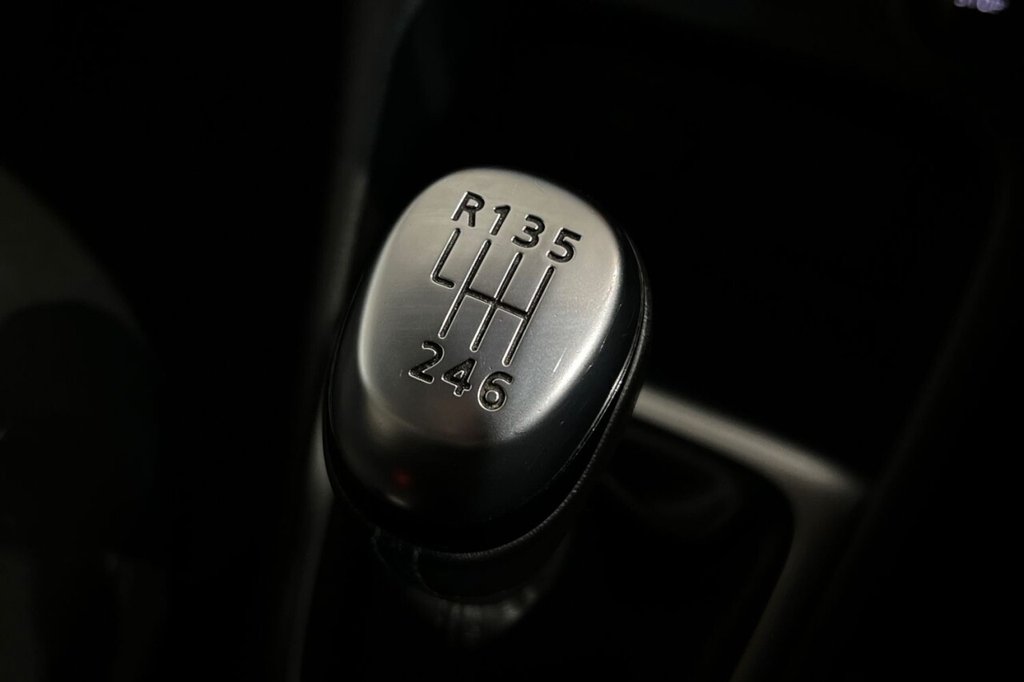 Used Renault Captur 2019 for sale - 76686344: Photo 21