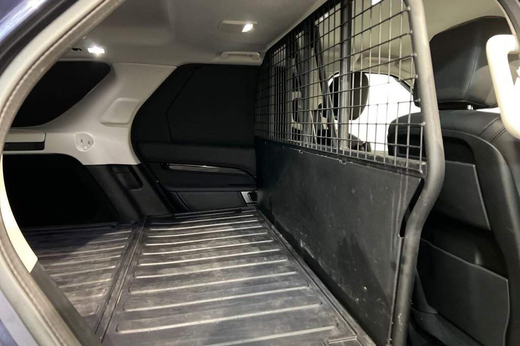 Used Land Rover Discovery 2019 for sale - 77065296: Photo 10