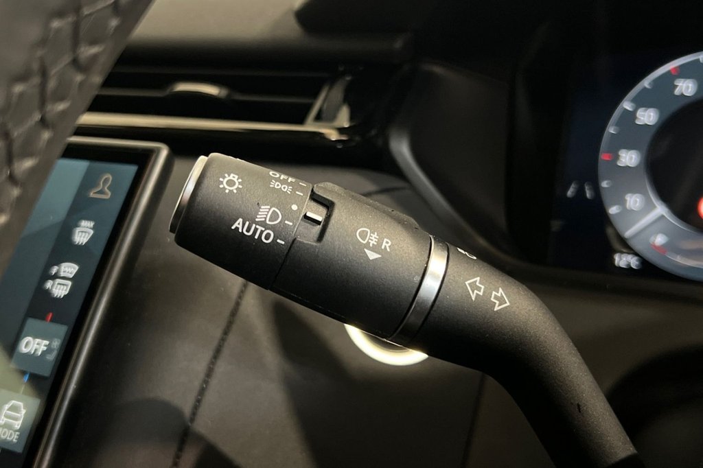 Used Land Rover Range Rover Velar 2024 for sale - 77725823: Photo 28