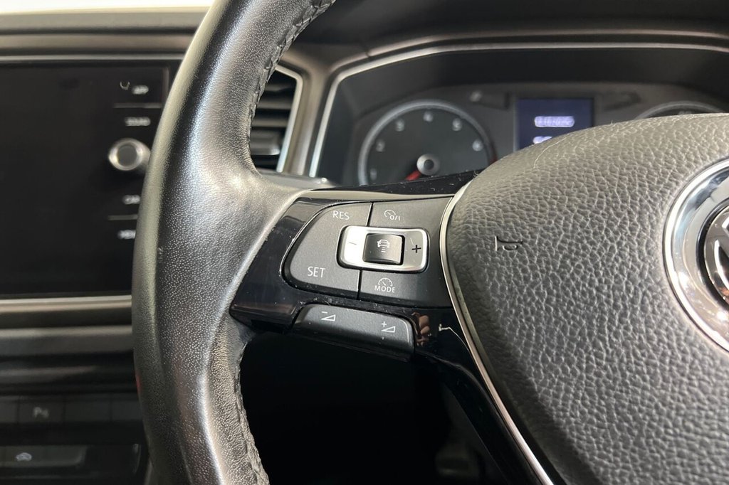 Used Volkswagen T-Roc 2018 for sale - 76474599: Photo 24