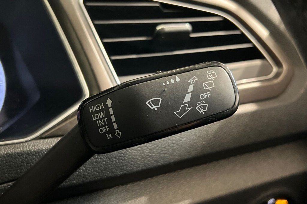 Used Volkswagen T-Roc 2018 for sale - 76474599: Photo 27