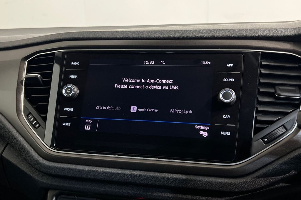 Used Volkswagen T-Roc 2018 for sale - 76474599: Photo 29