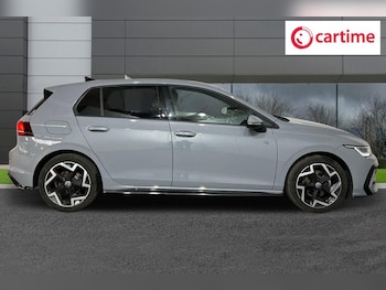 Used Volkswagen Golf 2025 for sale - 75624940: Photo