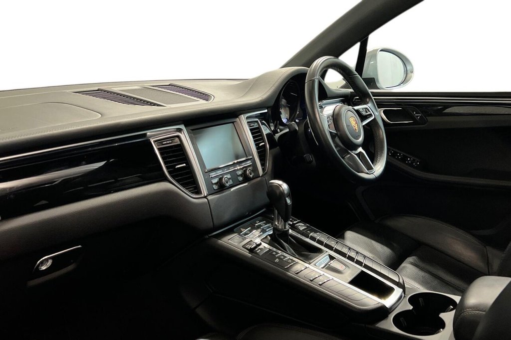 Used Porsche Macan 2015 for sale - 77293143: Photo 11