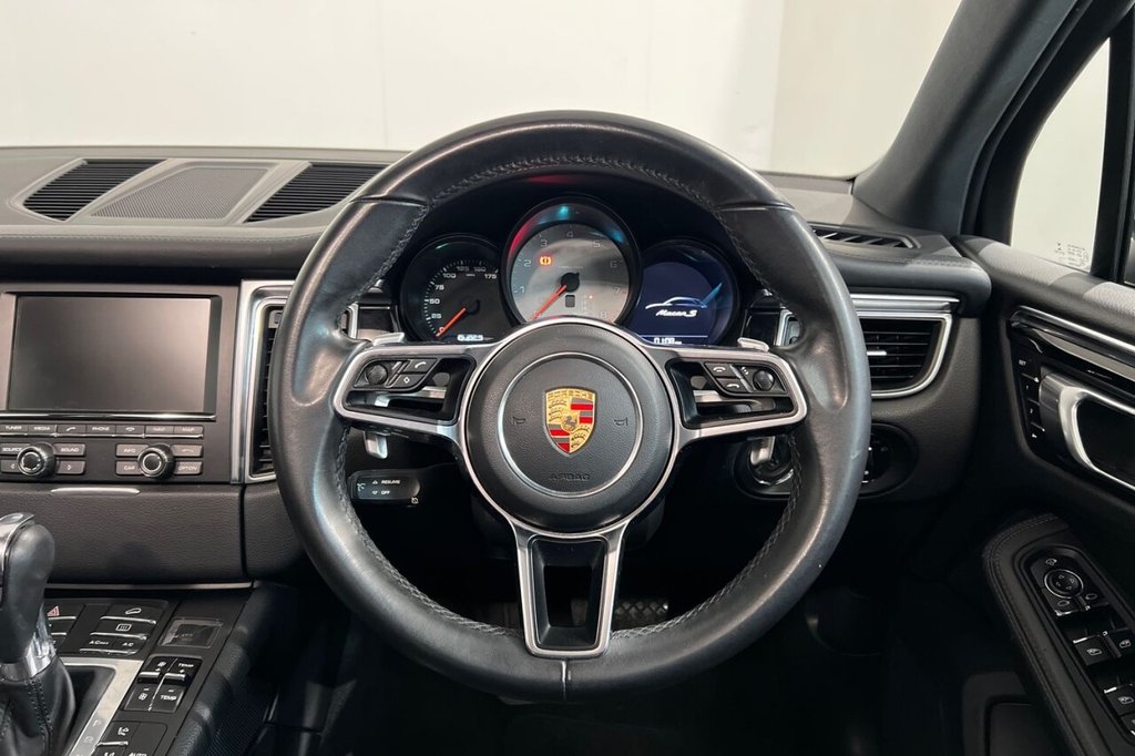 Used Porsche Macan 2015 for sale - 77293143: Photo 26