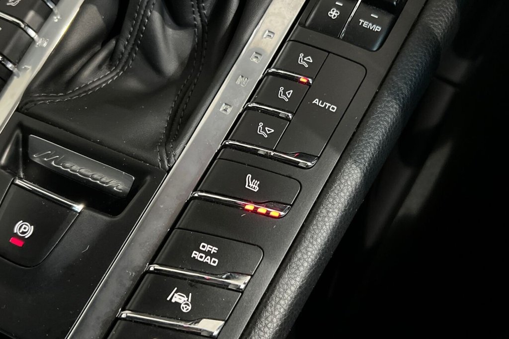 Used Porsche Macan 2015 for sale - 77293143: Photo 39