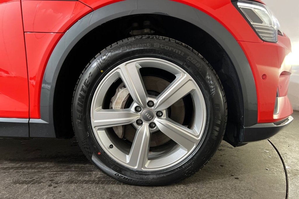 Used Audi e-tron 2020 for sale - 76406136: Photo 14