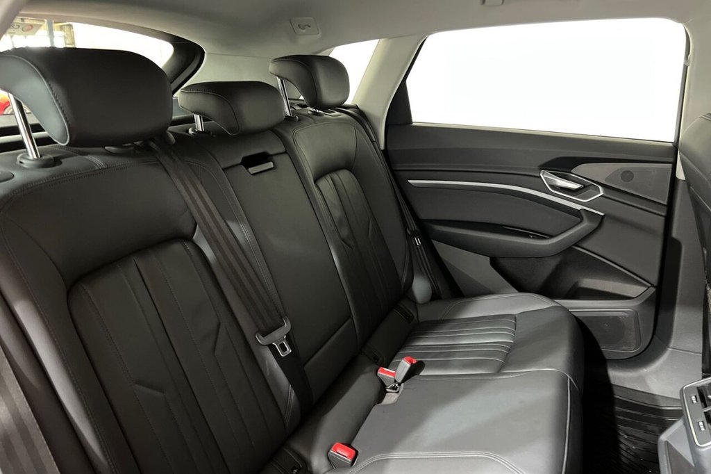Used Audi e-tron 2020 for sale - 76406136: Photo 28