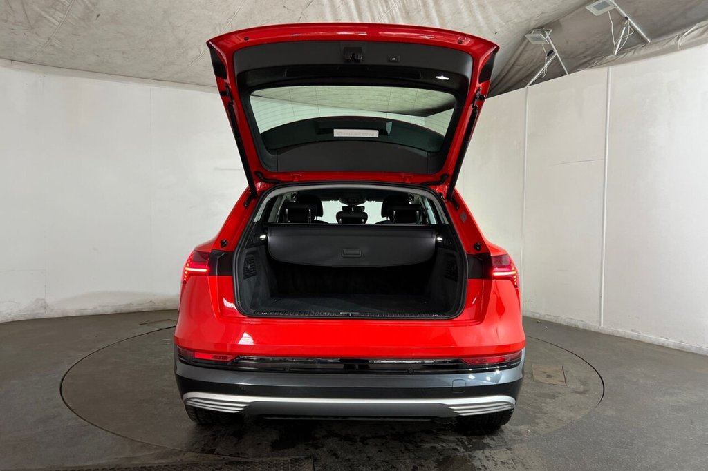 Used Audi e-tron 2020 for sale - 76406136: Photo 41