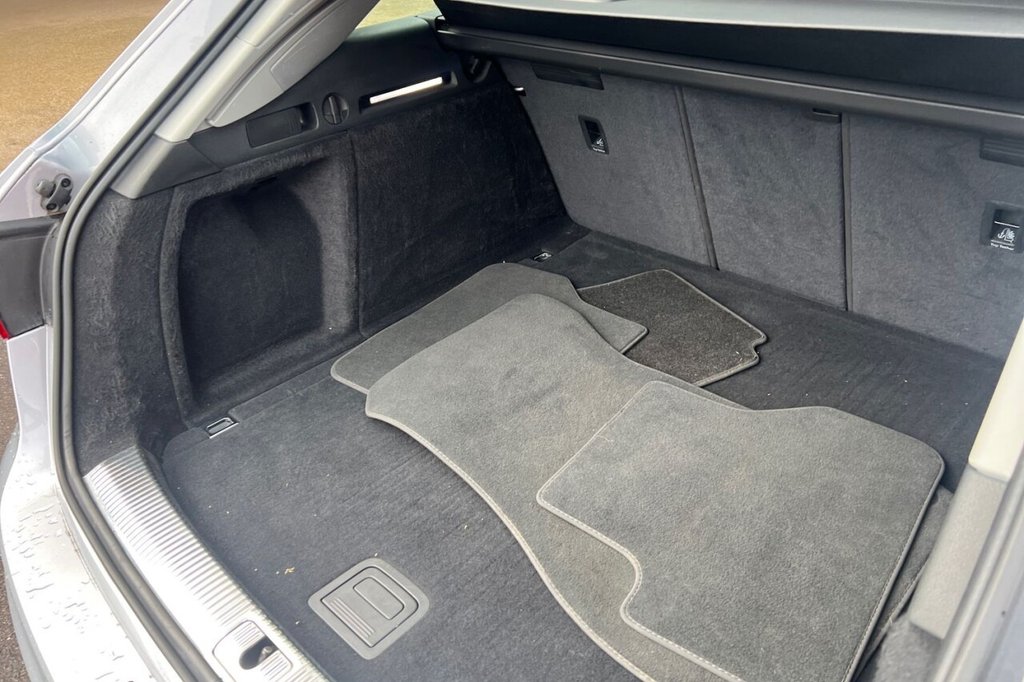 Used Audi A4 2020 for sale - 78068521: Photo 25