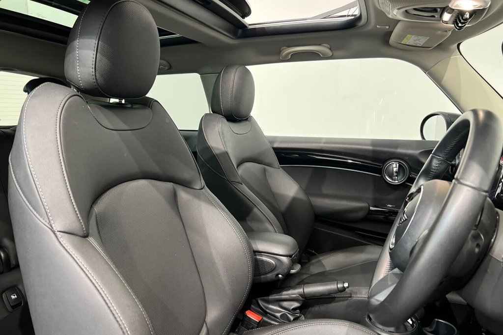 Used MINI Hatch 2023 for sale - 76203322: Photo 24