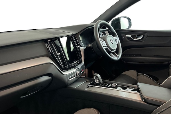 Used Volvo XC60 2022 for sale - 76256164: Photo 11