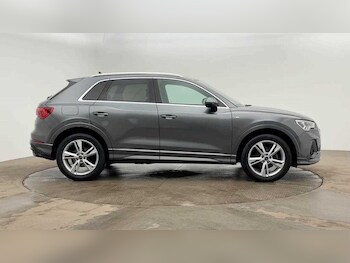 Used Audi Q3 2021 for sale - 77836103: Photo