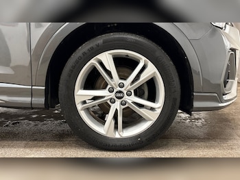 Used Audi Q3 2021 for sale - 77836103: Photo