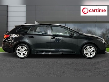 Used Toyota Corolla 2023 for sale - 76105792: Photo 2