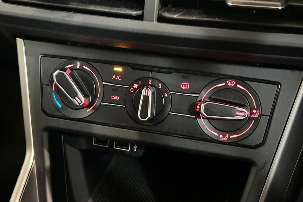 Used Volkswagen Polo 2018 for sale - 77952783: Photo 32