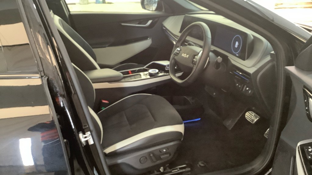 Used Kia EV6 2023 for sale - 77111245: Photo 9