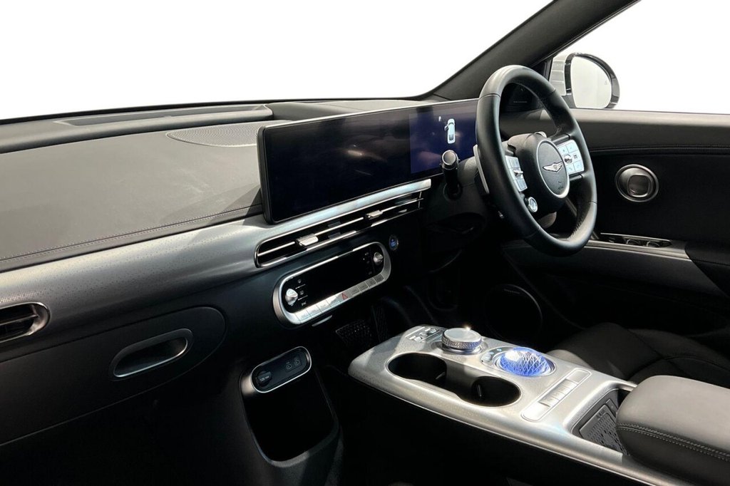 Used Genesis GV60 2023 for sale - 77703557: Photo 11