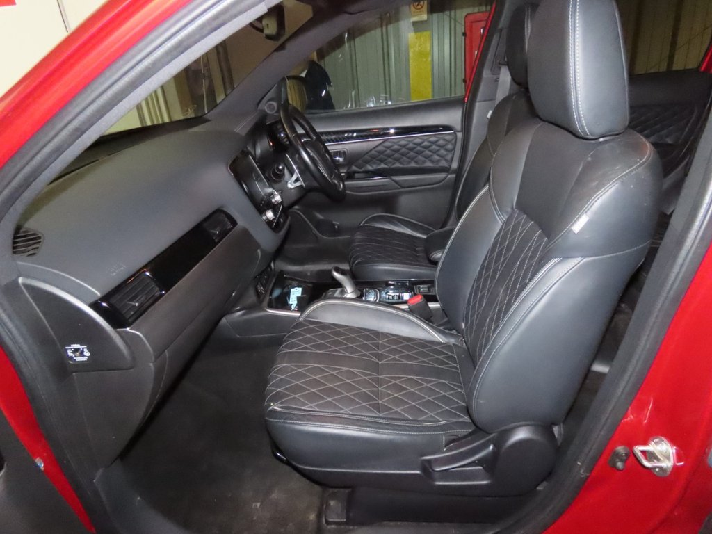 Used Mitsubishi Outlander 2021 for sale - 76950739: Photo 9