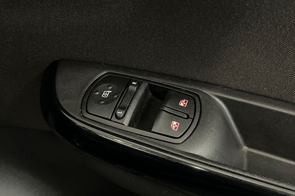 Used Vauxhall Corsa 2019 for sale - 77681034: Photo 39