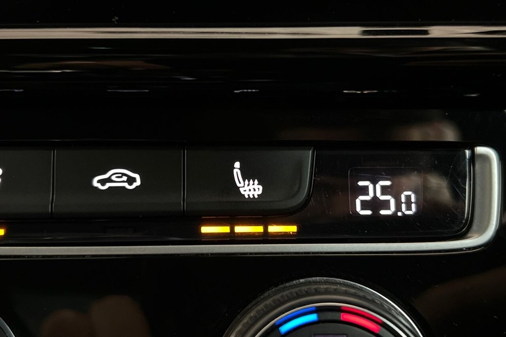 Used Volkswagen Golf 2019 for sale - 77879638: Photo 20