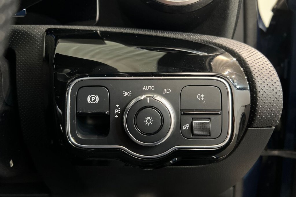 Used Mercedes-Benz A-Class 2020 for sale - 76216825: Photo 36