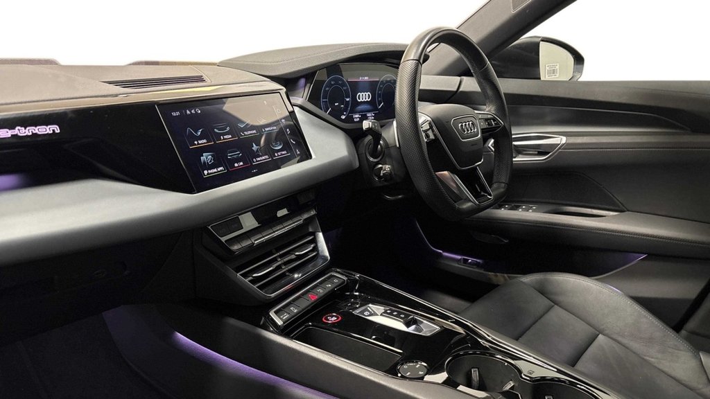 Used Audi e-tron GT 2022 for sale - 77642469: Photo 5