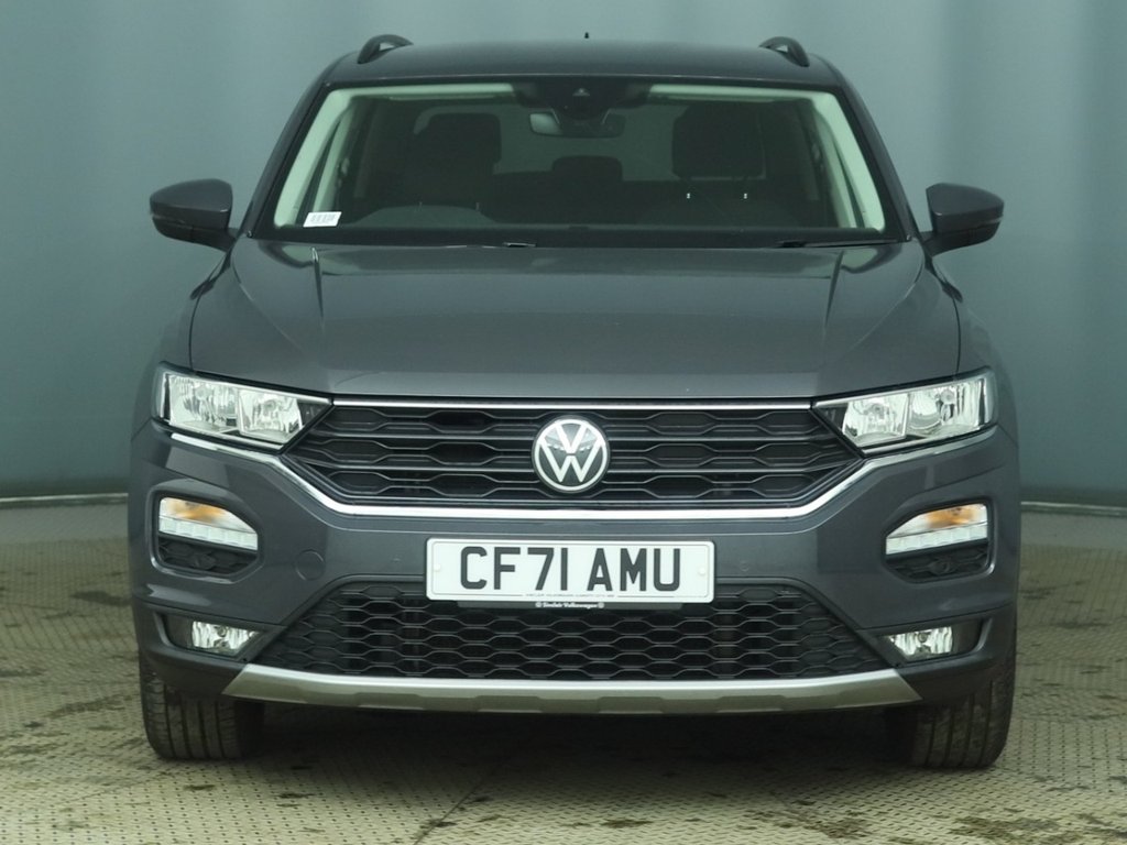 Used Volkswagen T-Roc 2021 for sale - 76841660: Photo 2