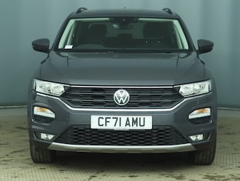 Used Volkswagen T-Roc 2021 for sale - 76841660: Photo