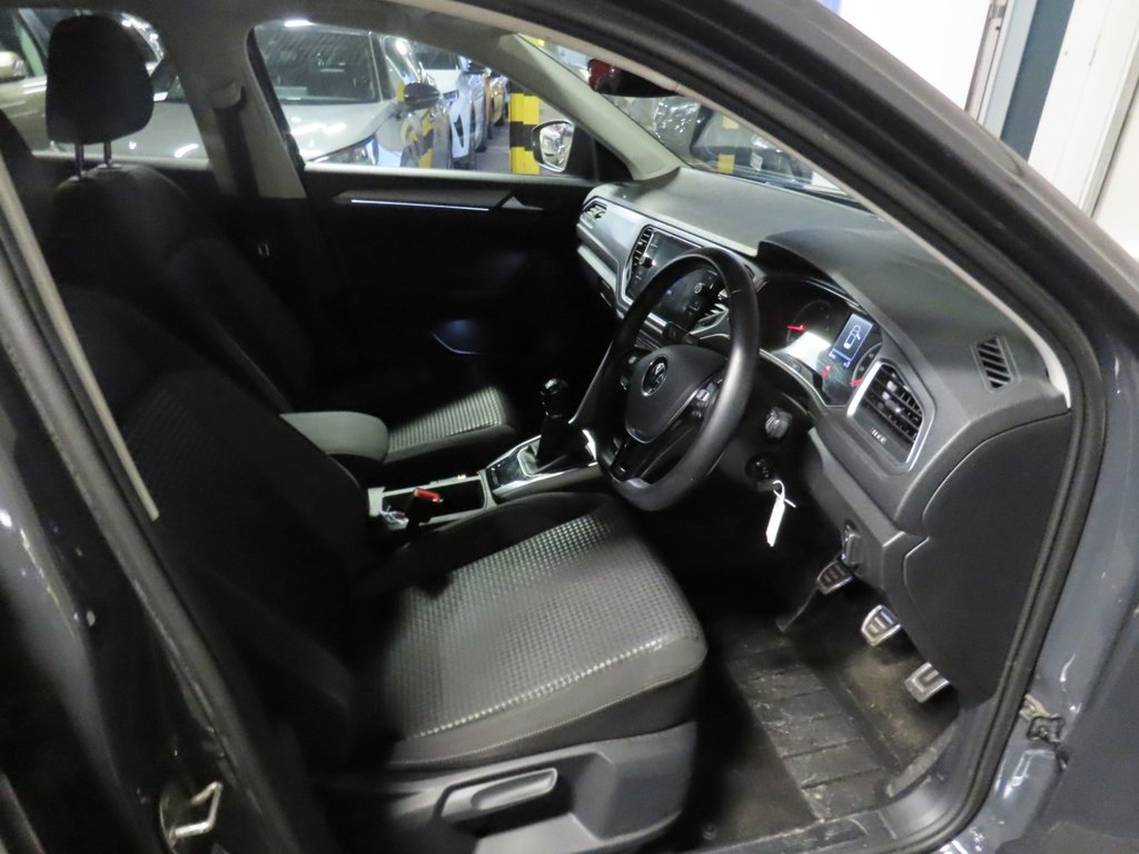Used Volkswagen T-Roc 2021 for sale - 76841660: Photo 9