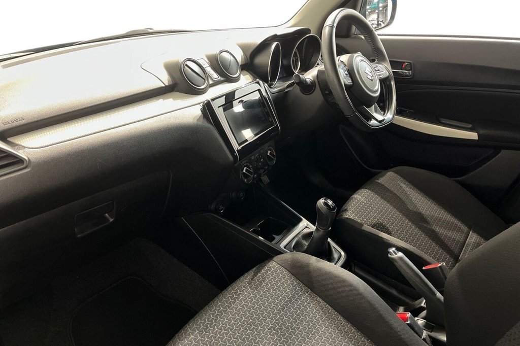 Used Suzuki Swift 2022 for sale - 77256079: Photo 11
