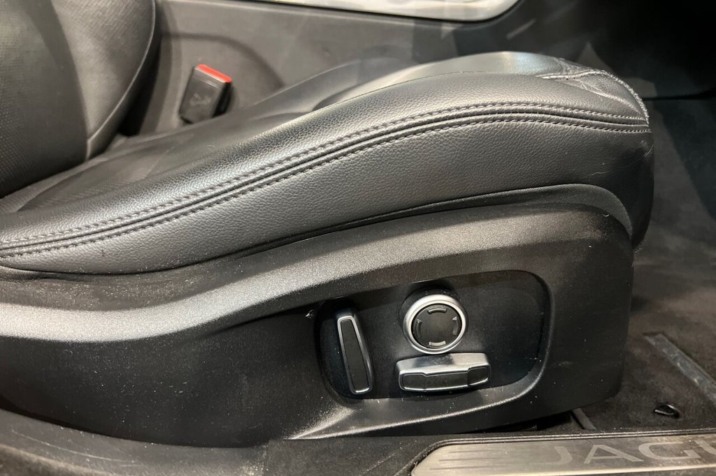 Used Jaguar XE 2021 for sale - 76999139: Photo 23