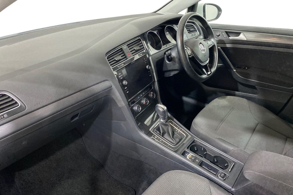 Used Volkswagen Golf 2019 for sale - 76950620: Photo 11