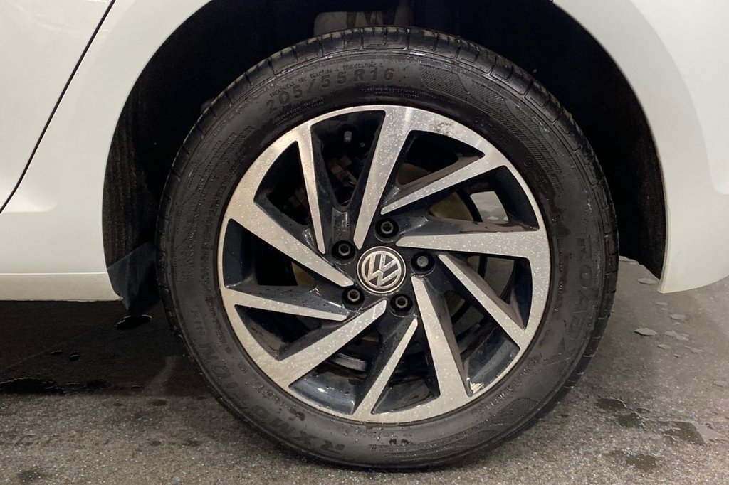 Used Volkswagen Golf 2019 for sale - 76950620: Photo 14