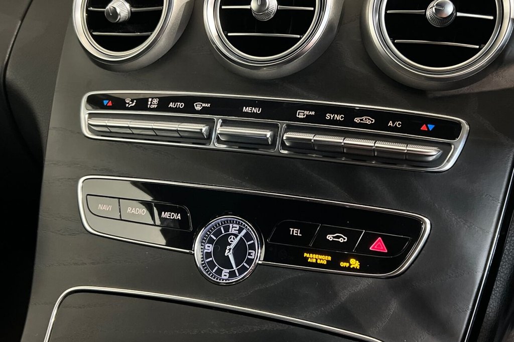 Used Mercedes-Benz C Class 2019 for sale - 76528715: Photo 32
