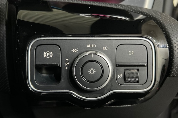 Used Mercedes-Benz CLA 2024 for sale - 76074145: Photo 36