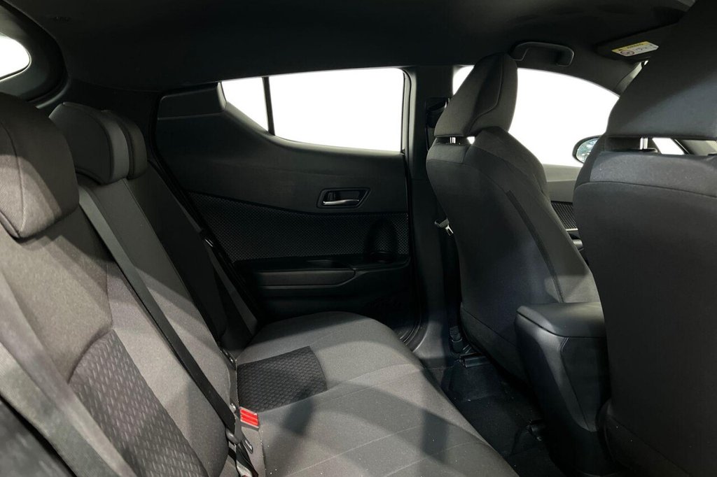 Used Toyota C-HR 2023 for sale - 76901137: Photo 10