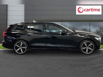 Used Volvo V60 2022 for sale - 78725884: Photo